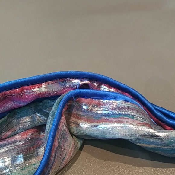 Watercolor Twisted Headband - Picture 5 of 6